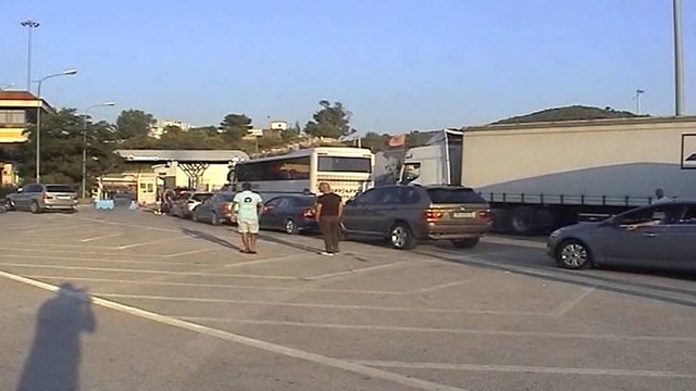 Emigrantët po kthehen, fluks në Kakavijë pas zgjidhjes për toponimet