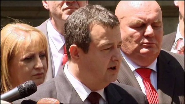 Nikoliç takon serbët e veriut. Shtohet presioni për pjesmarrje në zgjedhjet lokale