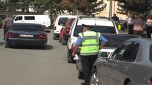 Turistët dhe dasmat, kaos në trafikun rrugor në Kukës