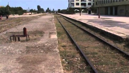 Vjedhja e hekurudhave për skarp. Fier, rrezikohet dalja e trenit nga shinat. Policia asnjë masë