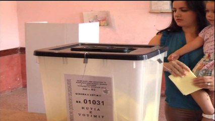 Download Video: Zgjedhje në komunën Rrethina, rreth 17 mijë zgjedhës votojnë për dy kandidatët