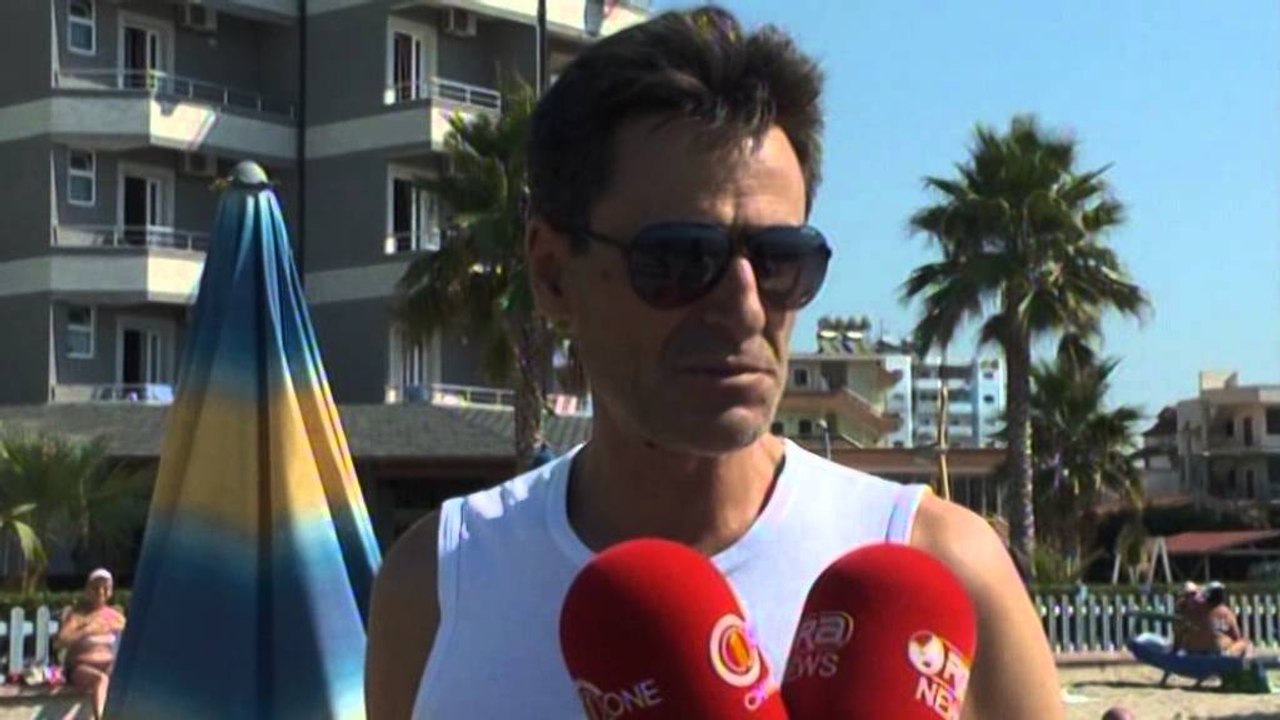 Fundjava në Durrës e mbushur me pushues