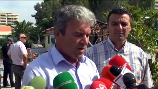 Vijon aksioni për prishjen e ndërtimeve pa leje. Sot aksioni u përqendrua në qendër të Vlorës