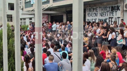 Sërish protestë tek Ekonomiku: T'i jepet fund betonizimit rreth godinës