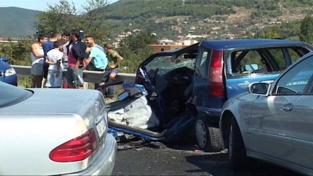 Aksidentohet familja në Milot, vdes kryefamiljari, plagoset gruaja dhe 3 fëmijët