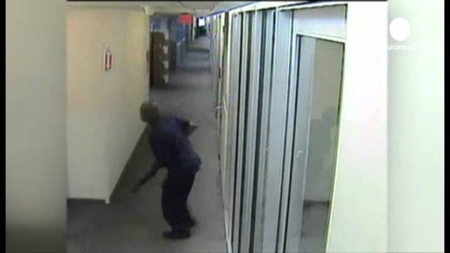 FBI publikon videot shokuese: Në bazën e marinës ushtarake, u vranë 12 persona