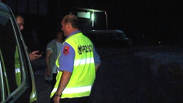 Fushë-Krujë, aksident me tre te plagosur: Makina përplas 3 familjarë, largohet nga vendngjarja