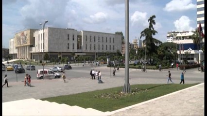 Bonino: Marrja e statusit kandidat në dhjetor, e mundur