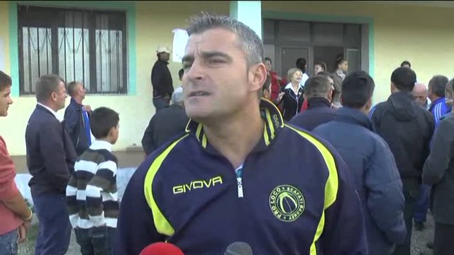 Vlorë, protestë nxënësit e shkollës 9-vjeçare Reshat Hoxha në Akërni