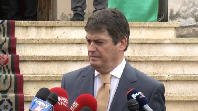 Replikat në ditën e Kurban Bajramit, Rama vulos xhaminë , por pa pallat pranë