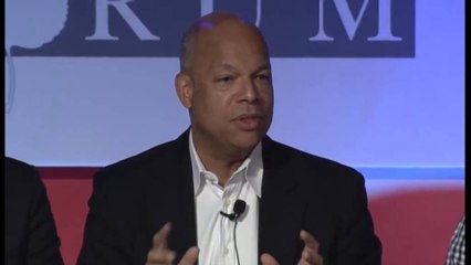 Obama rikthen Jeh Johnson në politikë. Vihet në krye të sigurisë së brëndëshme