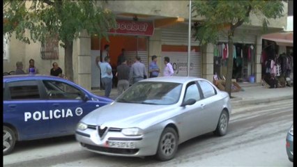 Télécharger la video: Vazhdon operacioni `Fund marrëzisë`: Tirana, zë numrin më të madh të objekteve të bllokuara