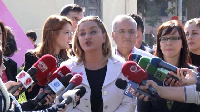 Ndërgjegjësimi për kancerin e gjirit, deputetet e PS dhe PD vizitojnë onkologjikun