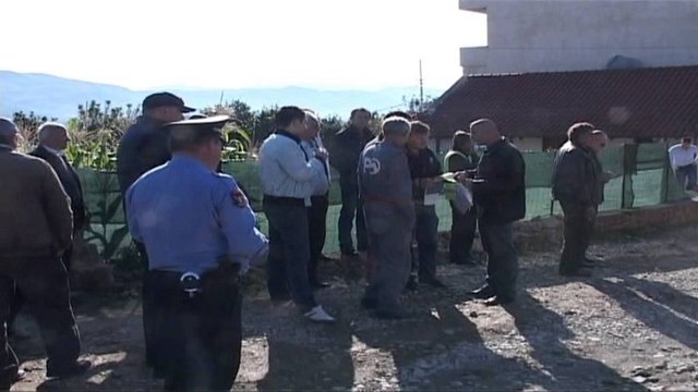 Lezhë, shemben 86 objekte, Tusha: Garantojmë ndërtimin e infrastrukturës rrugore