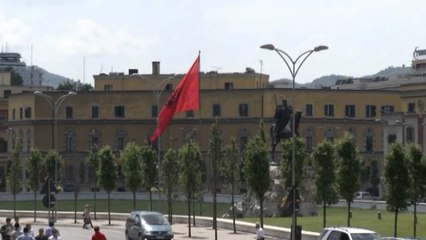 Barroso i "hap" dyert Shqipërisë, kreu i KE: Anëtarësimi i jep fund destabilizimit