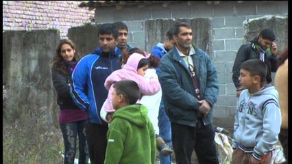 Rreshjet e shiut, bie çatia. Korçë, plagosen tre fëmijë dhe nëna e tyre