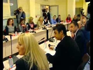 Arnaudova nuk komenton rastin Kezharovski