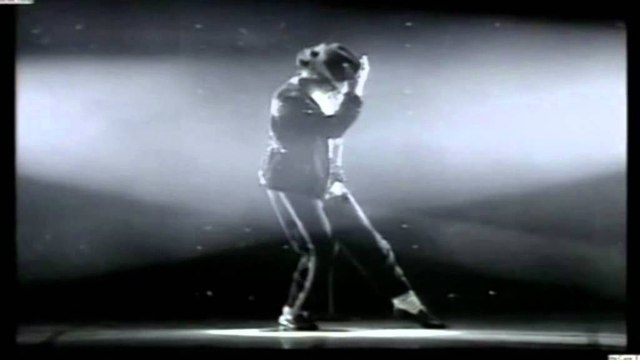 Lirohet nga burgu mjeku i Jakson. Akuzohej për vrasjen e mbretit të POP-it