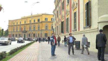 Bregu letër Haritos, kërkon sqarime për ristrukturimin e Ministrive