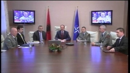 "Surpriza" Gjunkshi, dorëhiqet kreu i ushtrisë shqiptare