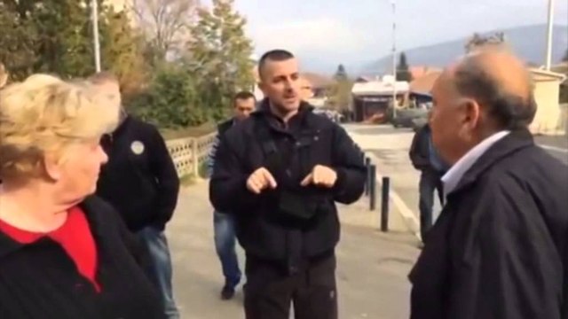 Pezullohen zgjedhjet në veri të Kosovës. Burrat me të zeza thirrje për bojkot