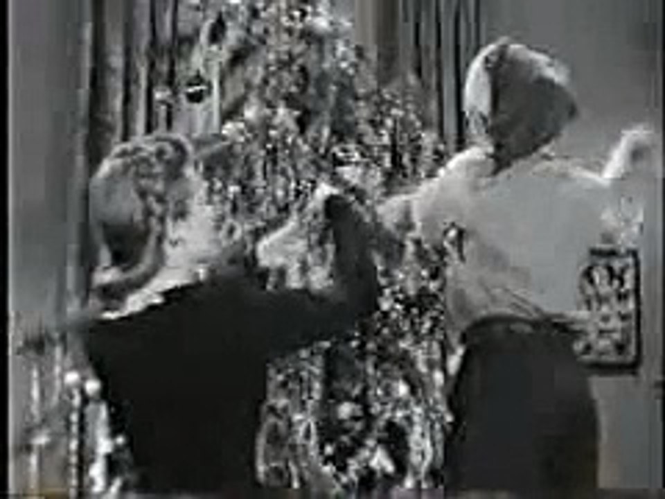 JIMMY JAMES - BETTE DAVIS "Feliz Navidad" (Music video)