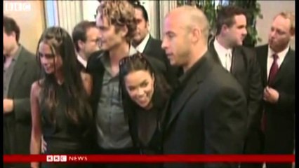 Скачать видео: Vdes aktori Paul Walker. Humb jetën në një aksident tragjik