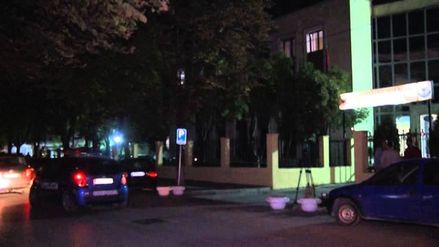 Hetohet ish- zv-ministri i brendshëm Ferdinand Poni. Merret në pyetje nga ana e antikrimit ekonomik