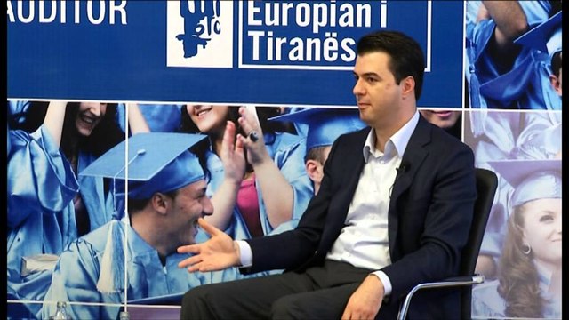 Basha me studentët: Fryma e re e demokracisë mos të molepset me të vjetrën