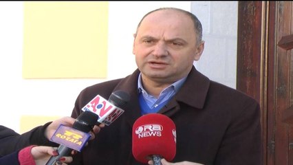 'Të lirë në dritë' pas 18 vitesh ngujim, dy familje i japin fund hasmërisë së gjatë