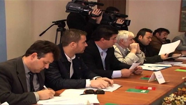 Abuzime me bursat e studimit, këshilltarët akuza administratës së Bashkisë