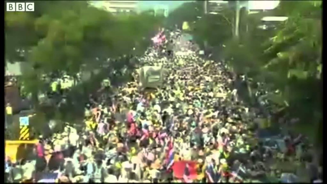 Tajlandë, pas protestave bie qeveria. Vendi në kaos, pritet të mbahen zgjedhje të reja parlamentare