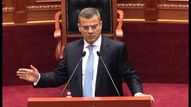 Debate për padinë ndaj ish-ministrit, batuta akuza dhe fyerje mes Kodhelit e Imamit