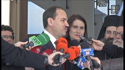 Presidenti bën "mea culpa":Termi ringjallje te urimi ishte një "lapsus"