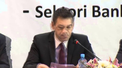 Kredia konsumatore, Ahmetaj kritika bankave për kontratat