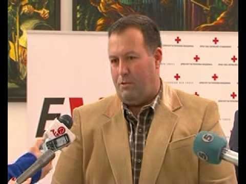 EVN dhe Kryqi i kuq shpërndajnë pako për fëmijët
