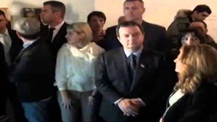 Krimet serbe "ekspozohen" në Beograd, 3 kosovarë faktojnë me foto masakrën e familjes