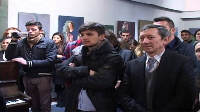 'Dhuratë për vendlindjen', artistët lezhianë festë në qytetin e lindjes