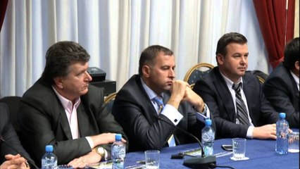 Basha takim me Shoqatat e bashkive: Buxheti gjymton autonominë vendore