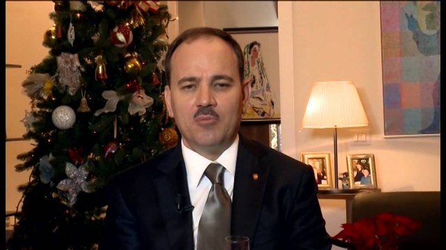 Festohet nata e ndërrimit të viteve. Fishekzjarret dhe atmosfera ndezin kryeqytetin në mesnatë