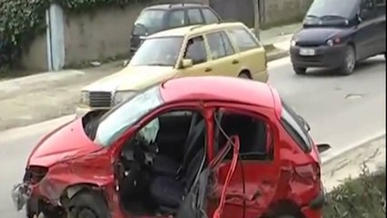 Ndiqeshin nga policia, automjeti bie nga ura, 1 i vdekur dhe 1 i plagosur