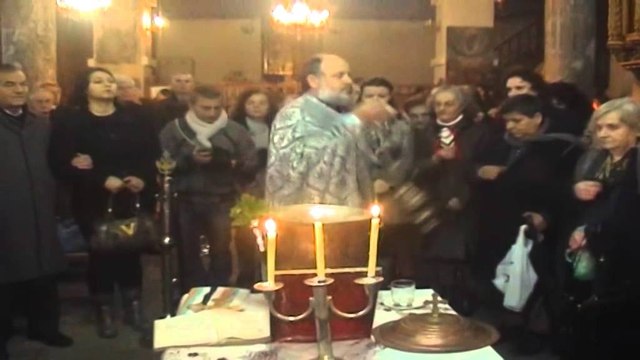 Dita e Ujit të Bekuar, ceremoni të shumta të hedhjes së kryqit në ujë