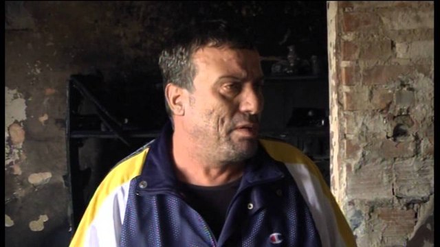 Durrës, digjet apartamenti, flakët vënë në alarm gjithë pallatin