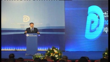 Basha takon demokratët e Elbasanit. "Të rrëzojmë qeverinë Rama"