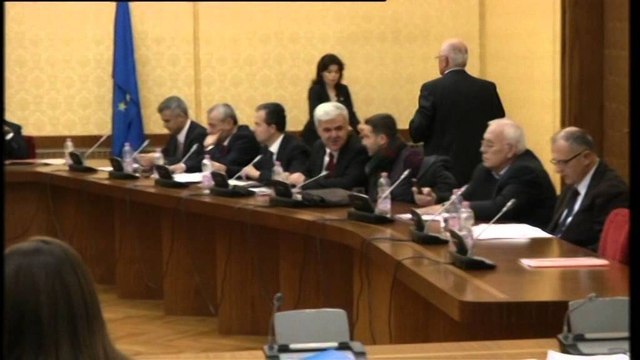 Parlamenti, miratohet kalendari 3 javor. Pro edhe kërkesës, komision për reformën territoriale
