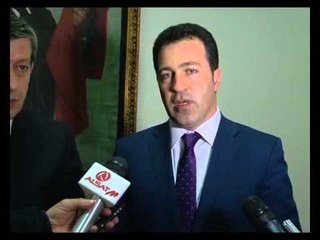 Musa Xhaferi takon drejtuesit e shtetit shqiptar