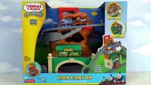 Thomas The Tank Engine and Friends Lion Canyon Take N Play Kids Toy   Bloopers Zoo Train Set