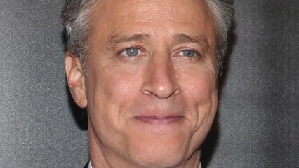 Petition wants Jon Stewart to host Presidential Debate