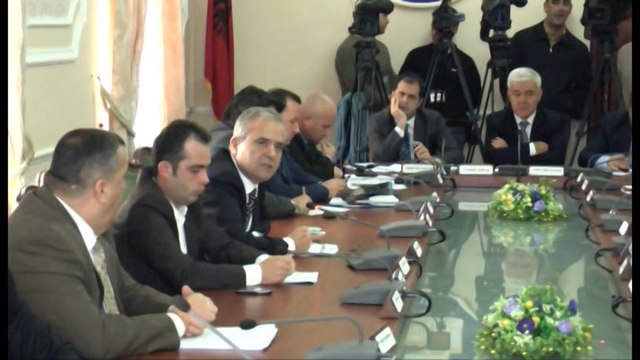 Dekretet e Nishanit për në Gjykatën e Lartë. Komisioni kuvendor i ligjeve shqyrton 2 kandidatët