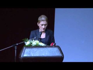 Lajme - Akademia dhe homazhe për Zarushin